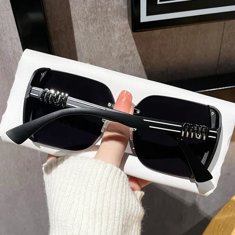 WOMEN'S SUNGLASSES - UNCOMPROMISING STYLE 🕶️☀️